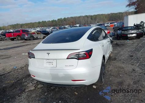 2023 Tesla Model 3 Performance Dual Motor All-Wheel Drive z USA, uszkodzony, nr VIN 5YJ3E1EC0PF492452